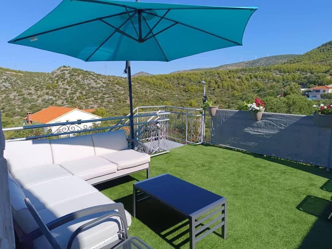 Apartment Igraliste Mirakul Seget Vranjica Exteriör bild
